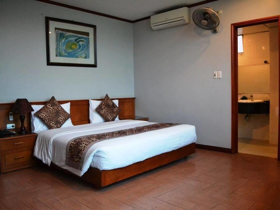 City Bay Hotel הלונג מראה חיצוני תמונה